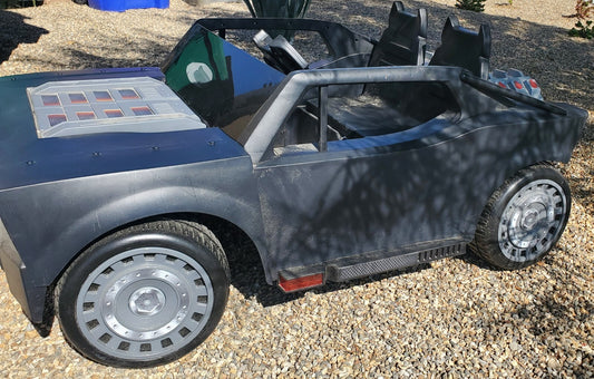 12V Battery-Powered Batman Batmobile Ride-On with Remote Control Gas Scooters 0