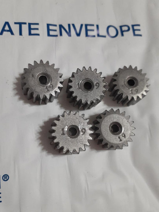 19T Power Motor Gear Set with 32 Pitch, Friction Fit Wheels, 16.8mm Diameter, Screw Included Gas Scooters 0