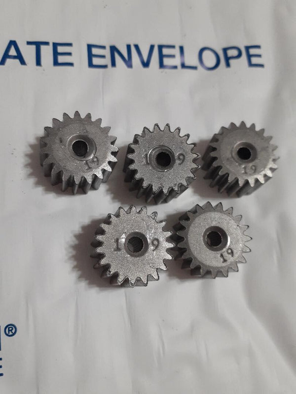 19T Power Motor Gear Set with 32 Pitch, Friction Fit Wheels, 16.8mm Diameter, Screw Included